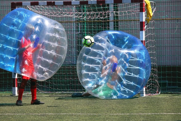 difference between bubble football and football